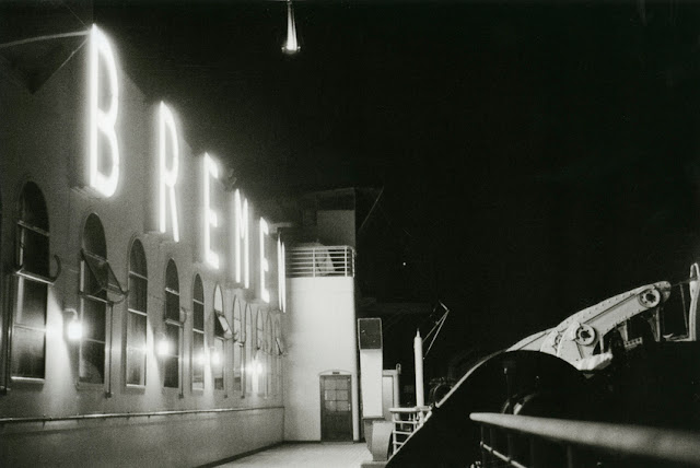 ss ts Bremen enlighted by night