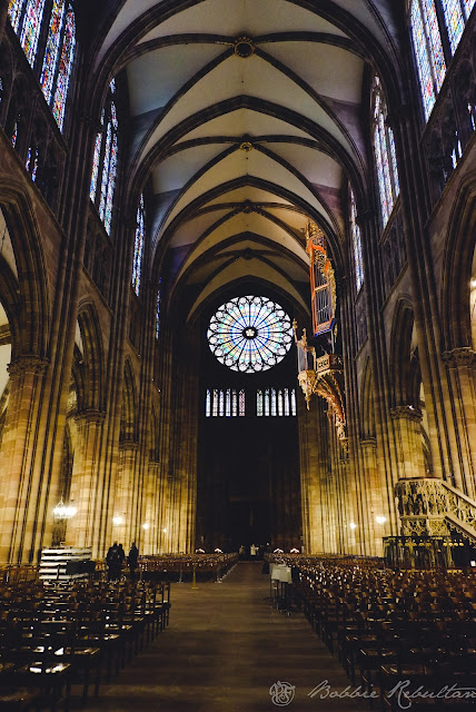 Cathédrale Notre Dame de Strasbourg, looking west
