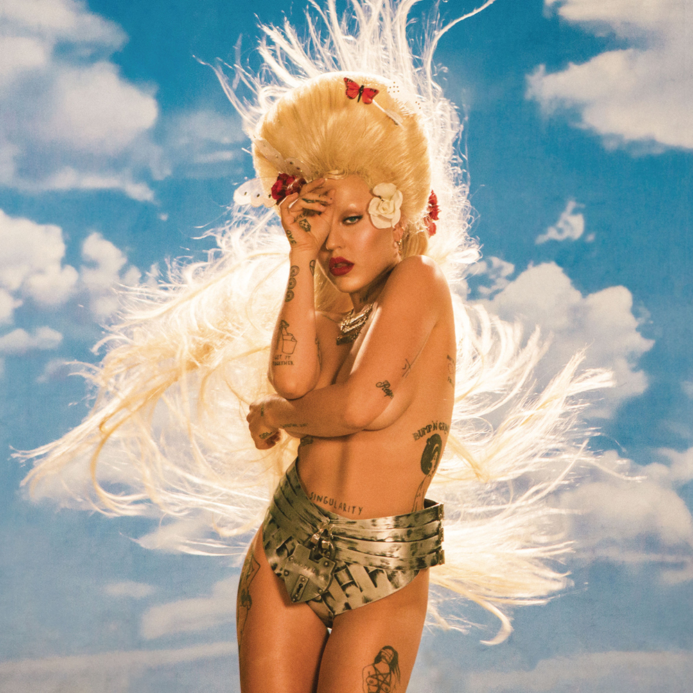 Brooke Candy empodera mulheres no videoclipe de ‘Paper or Plastic’