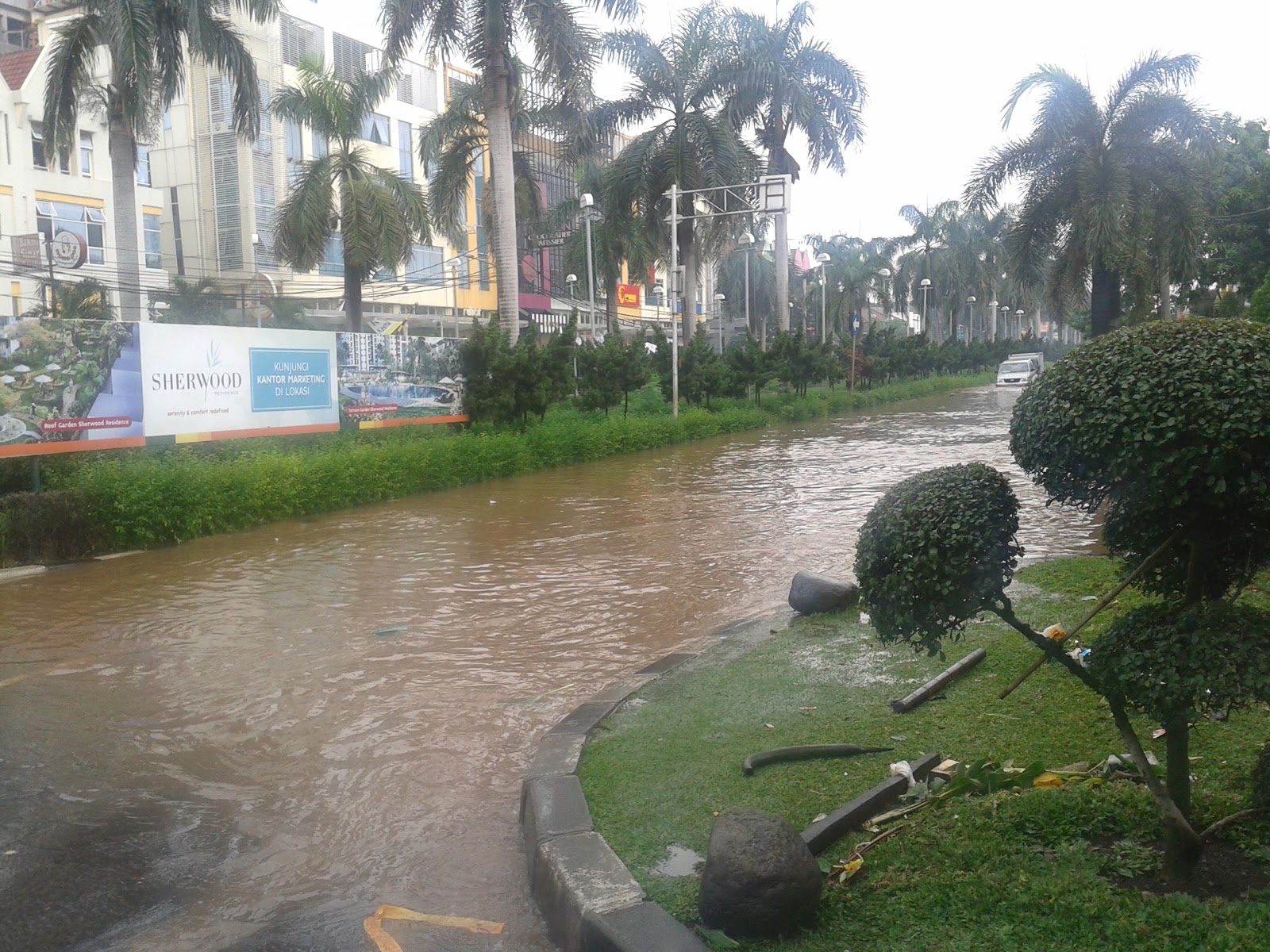 Andri Martin: Foto Banjir Kelapa Gading 2013