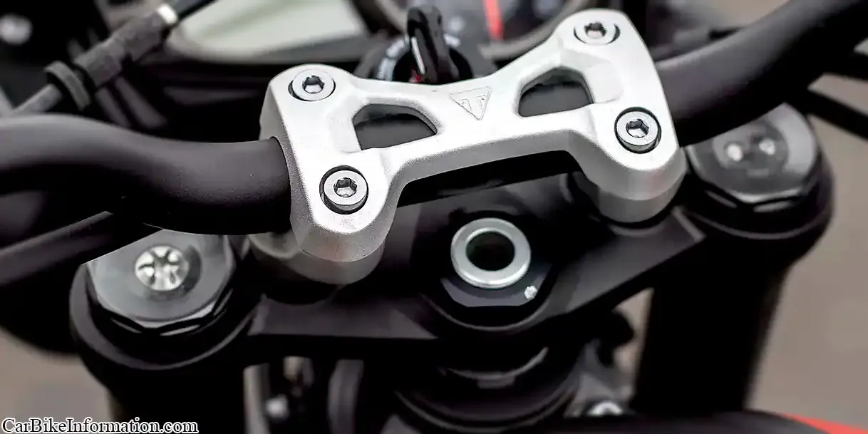 Triumph Street Triple R Handlebar Clamp