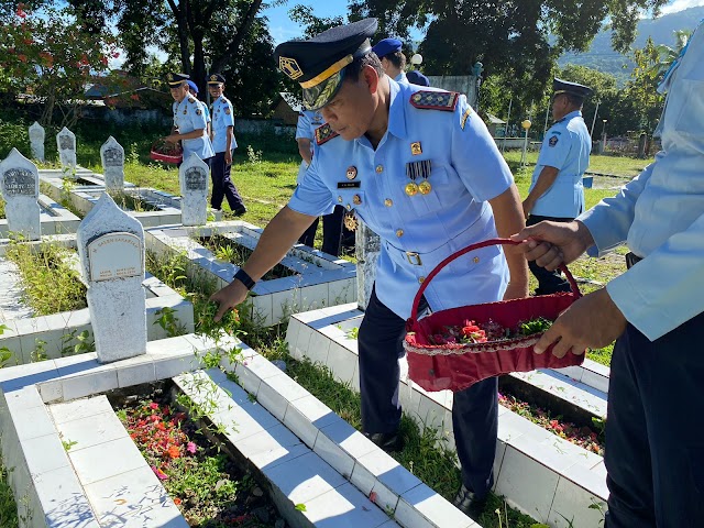 Rangkaian HBP Ke 59, Lapas Dompu Laksanakan Tabur Bunga Di Taman Makam Pahlawan(TMP) Lepadi