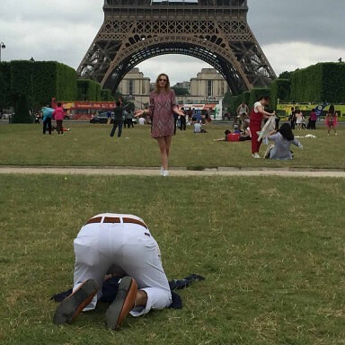 Adorable Pictures Of Boyfriends Trying To Capture Perfect Shots Of Their Girlfriends