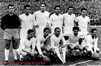 REAL MADRID C. F. - Madrid, España - Temporada 1956-57 - Juanito Alonso, Torres, Marquitos, Lesmes II, Miguel Muñoz y Zárraga; Kopa, Mateos, Di Stéfano, Rial y Gento - REAL MADRID 2 (Di Stéfano y Gento), FIORENTINA 0 - 30/05/1957 - Copa de Europa, final - Madrid, estadio Santiago Bernabeu - EL REAL MADRID GANA SU 2ª COPA DE EUROPA