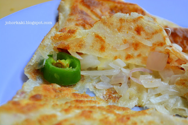 Mr-Mohgan-Super-Crispy-Roti-Prata-Singapore