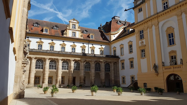 Ellingen - Residenzschloss Innenhof