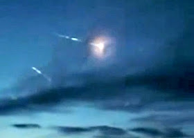 Fireballs Entering Atmosphere Over Russia