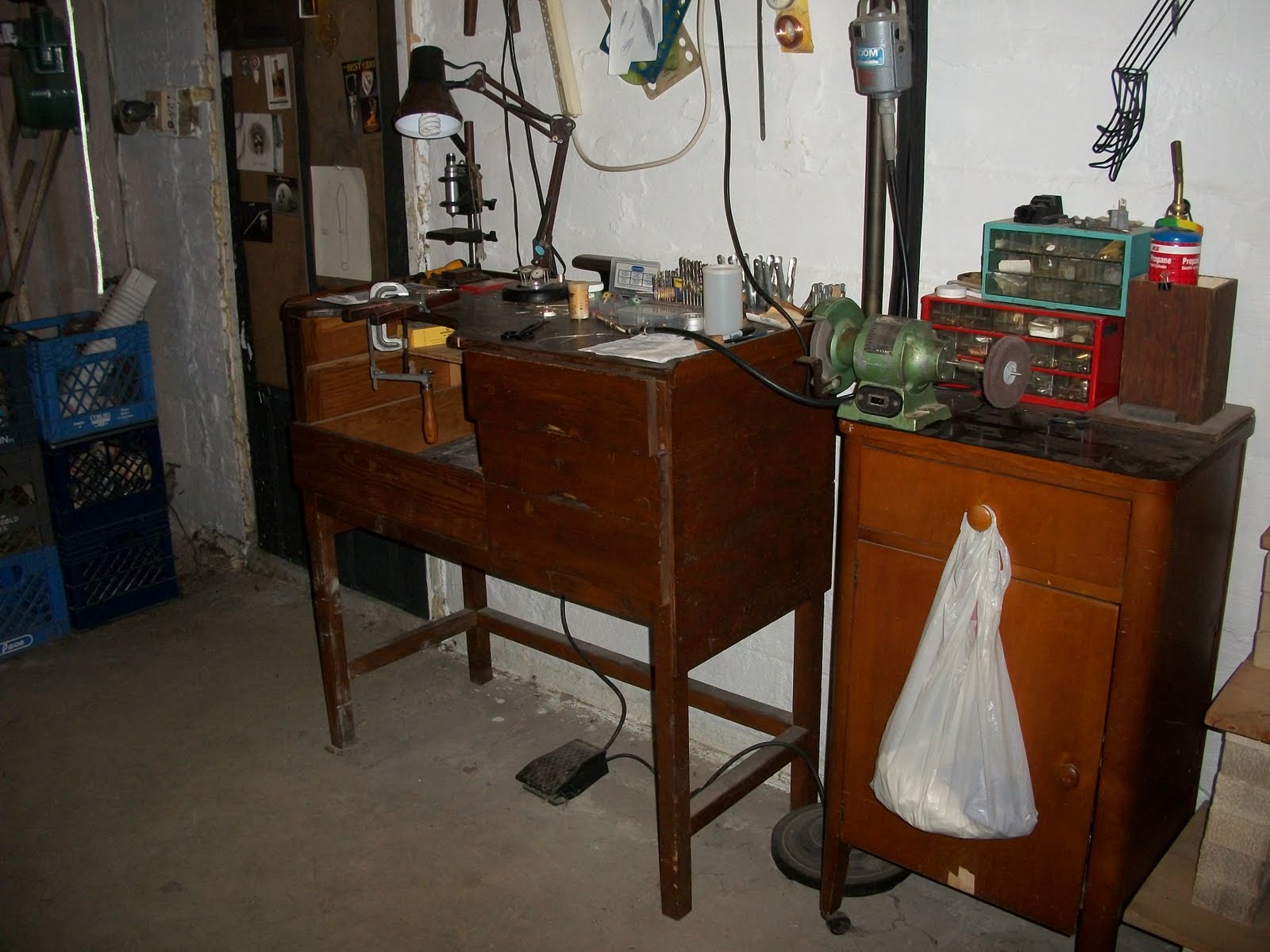 plan own jewelers bench