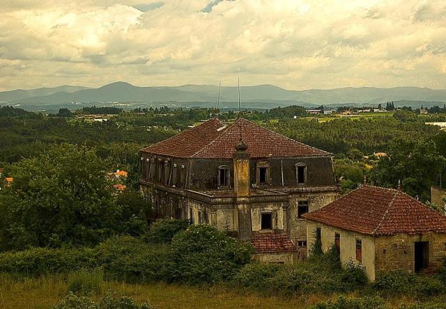 Imóveis . Descendentes de portugueses no Brasil podem ter heranças a receber em Portugal.