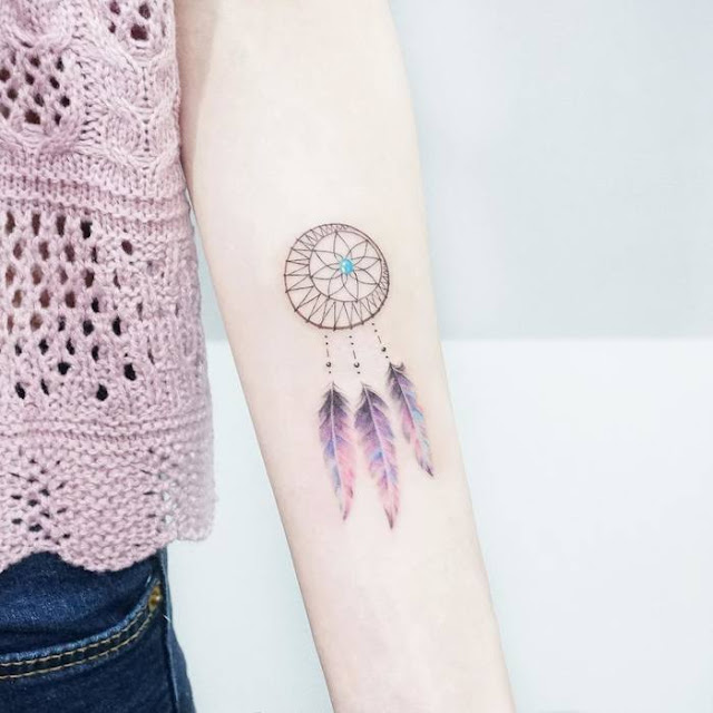 Tatuagens femininas delicadas - 100 ideias para inspirar vocês para a próxima tattoo