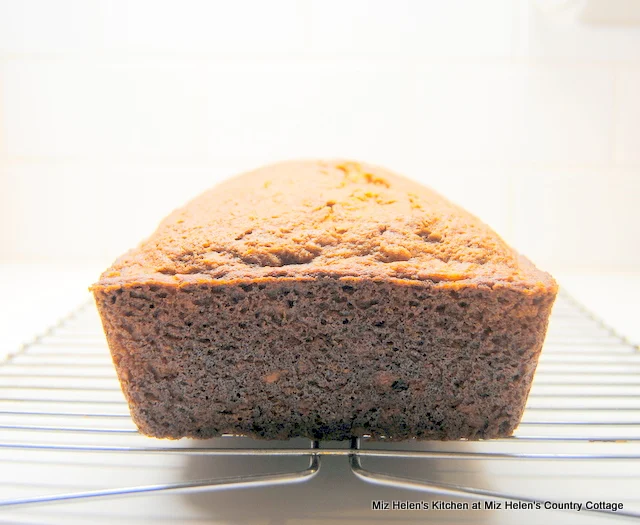 Hummingbird Bread at Miz Helen's Country Cottage