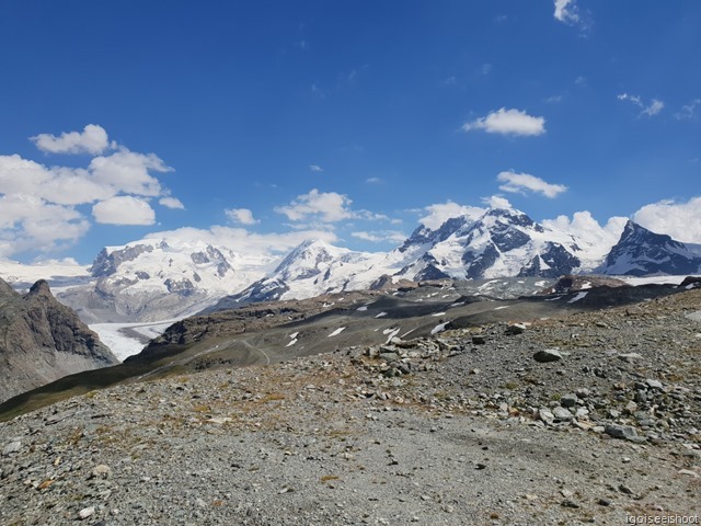 Stunning views of glaciers and snow capped mountains from Hirli.