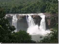 athirampillly_waterfall