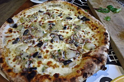 2it & drink, octopus pizza