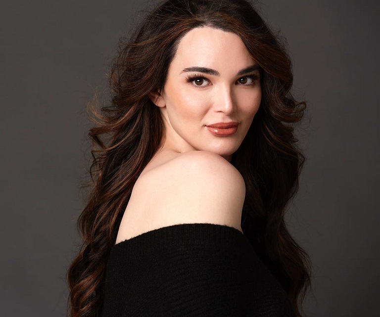 Ava Glasscott – Beautiful Transgender Model
