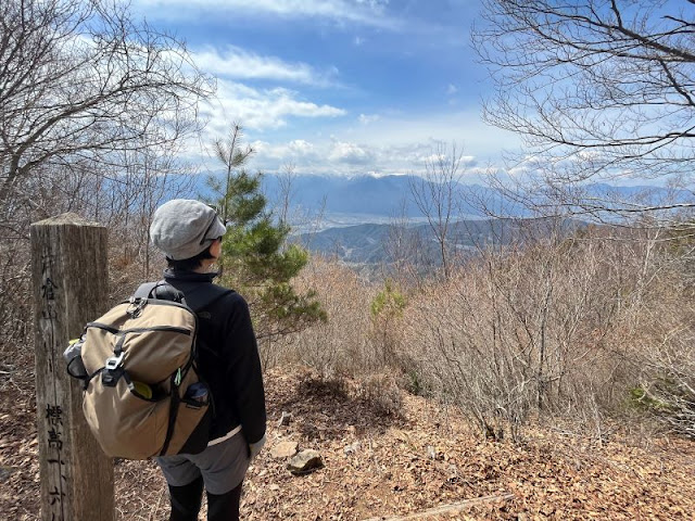 戸倉山西峰からの中央アルプス