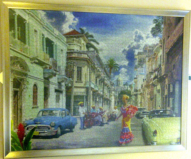 Cuban _Impressions_2000_parça_ravensburger_puzzle_çerçeve