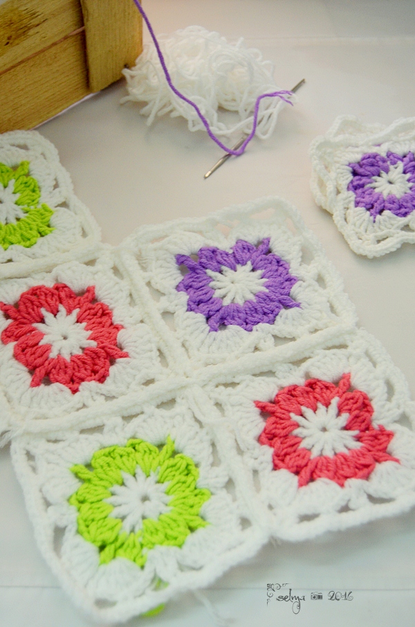 Taplak Meja Vintage Granny Square Selma s Crochet