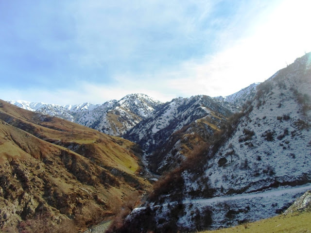 Поход на 21 километр ущелья Варзоб, горы Таджикистана