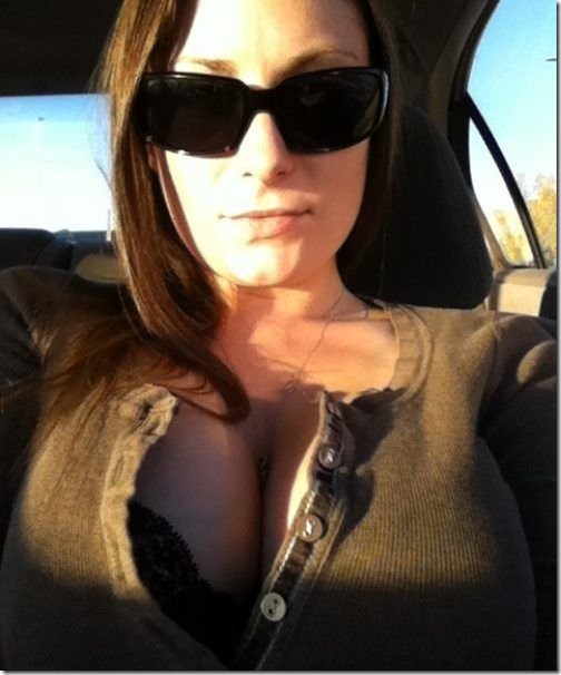 cleavage-girls-busty-29