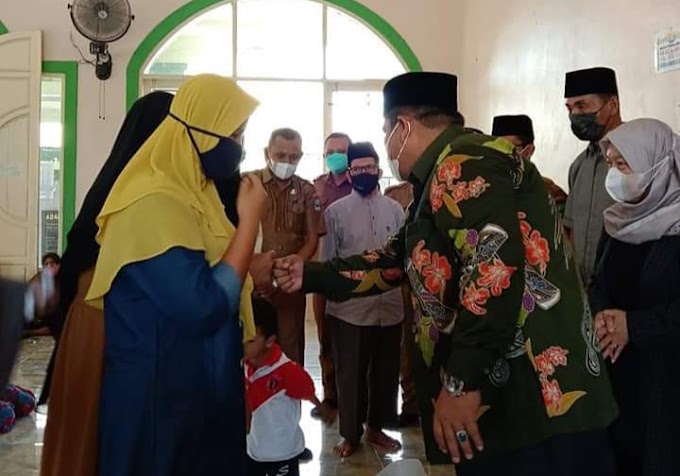 Pesantren Subulussalam Bersama Hijab Elzatta Berbagi Paket Lebaran