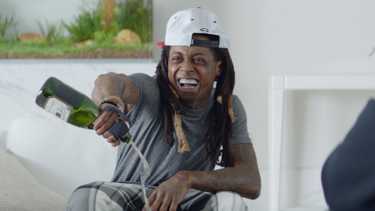 Lil Wayne and Wesley Snipes Enjoying Champagne Calls and Delivering Baby Elephants In New Ads For Samsung...Whaaaaat