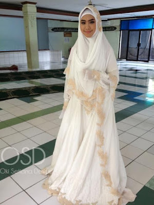 gaun pengantin muslimah syar'i, model baju pesta, model baju pengantin muslim sederhana.