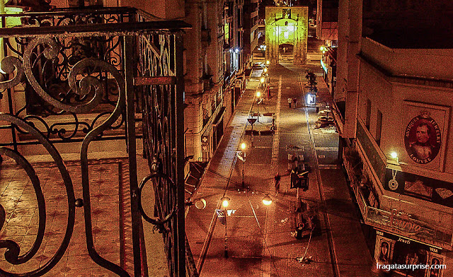 Montevidéu: Puerta de la Ciudadela vista da Calle Sarandí