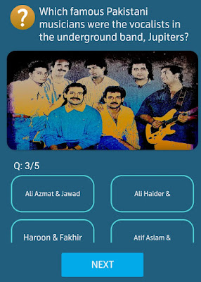 Which famous Pakistani musicians were the vocalists in the underground band, Jupiters?