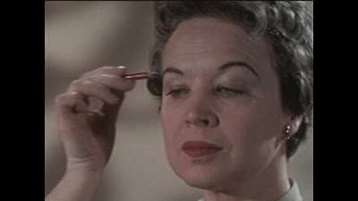 Glamour Fashion  1950 on Glamourdaze The Powder Room     1950   S Makeup And Style Tips