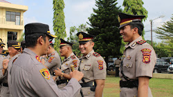 Pimpin sertijab para Perwira, Kapolres Bungo : jabatan tidak ada yang abadi