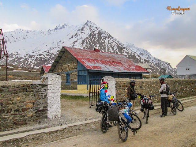 self supported manali-leh cycling expedition 