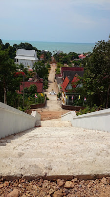 Buddha on the top - Plong Sawai