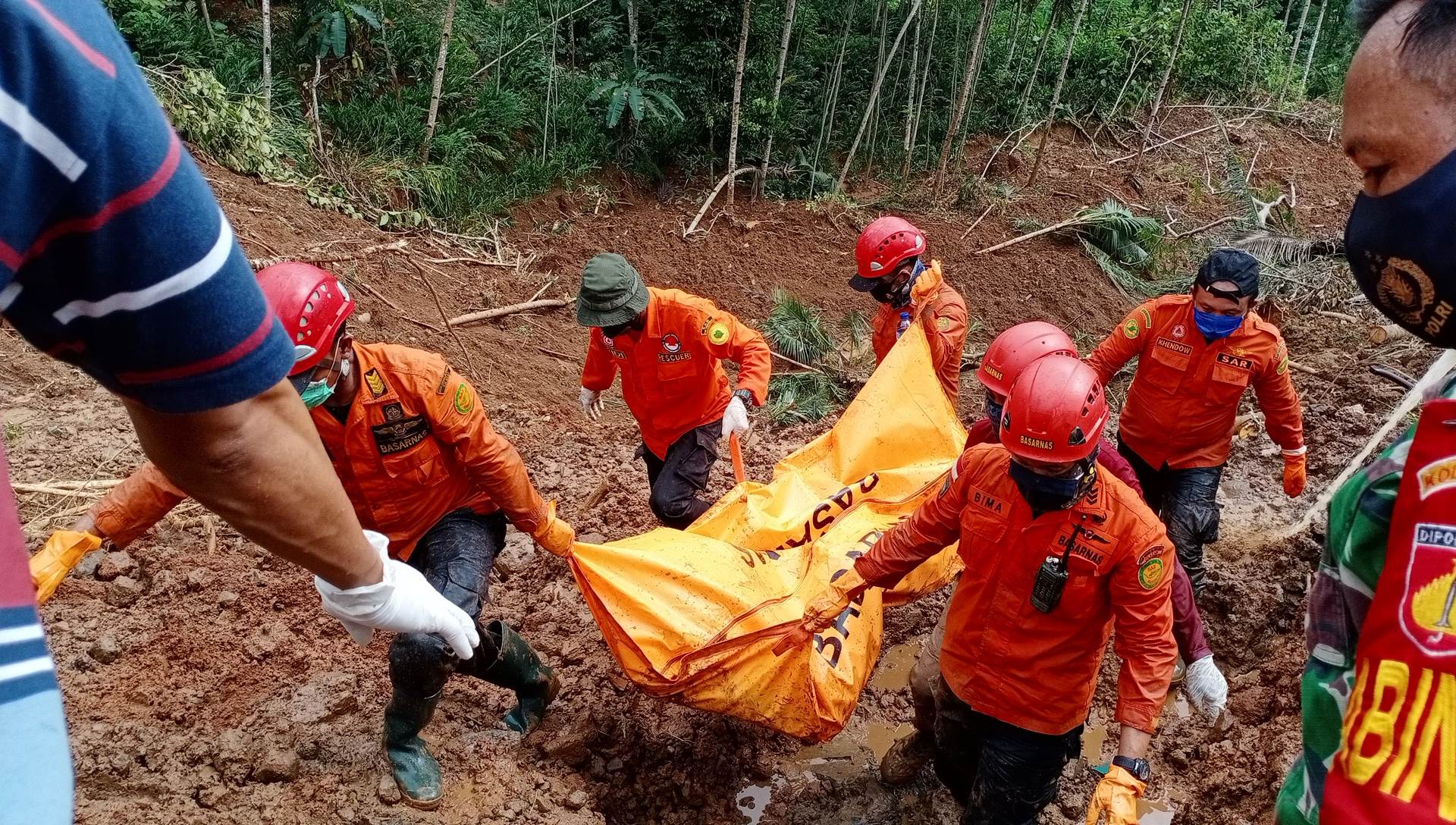 Jenazah Jemirun Ditemukan, Pencarian Korban Longsor Padureso Dihentikan