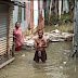 আত্রেয়ী খাড়ির জল ঢুকে প্লাবিত হলো বালুরঘাটের এ কে গোপালন কলোনি এলাকা