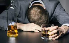Tác hại nghiêm trọng của lạm dụng rượu bia đối với gan