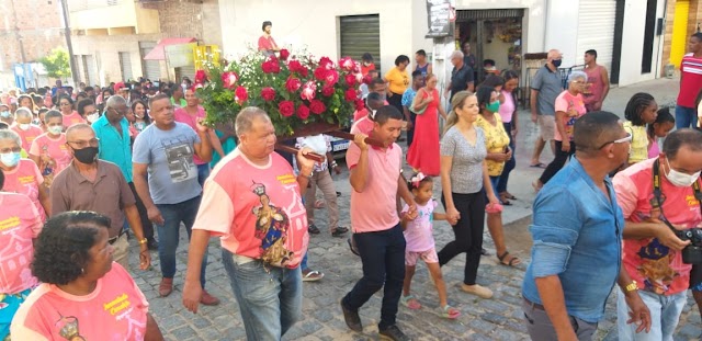 Nossa Senhora da Conceição é celebrada em Ouriçangas