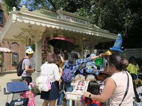 newstand merchanise store, hong kong disneyland