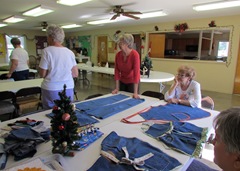 Linda Teaches Jean Apron making