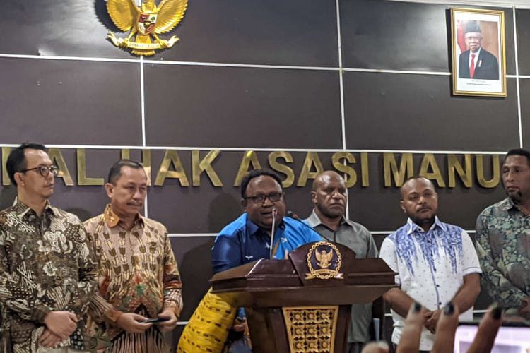 dpr-papua-konferensi-pers-bersama-komnas-ham-ri-di-jakarta