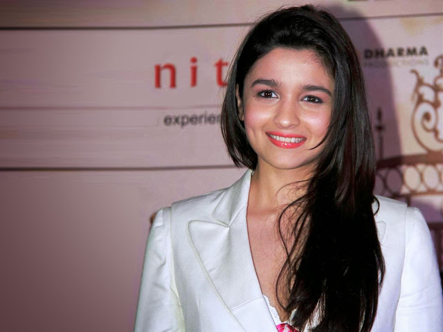 Alia Bhatt Wallpapers Free Download