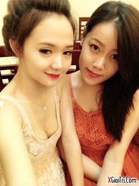 Tự sướng cùng Barbie Trang