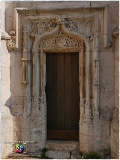 CUSTINES (54) - Eglise Saint-Léger (XIIe-XVIIIe siècle) (Extérieur)