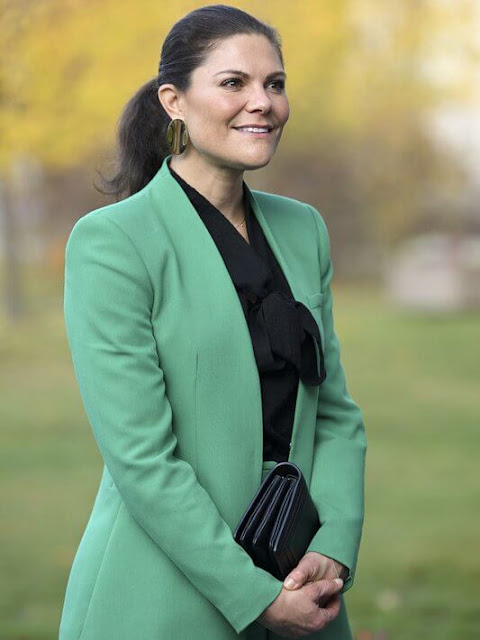 Crown Princess Victoria wore a green lapelless fitted blazer by Zara, and green trousers by Zara. Gianvito Rossi Levy ankle boots