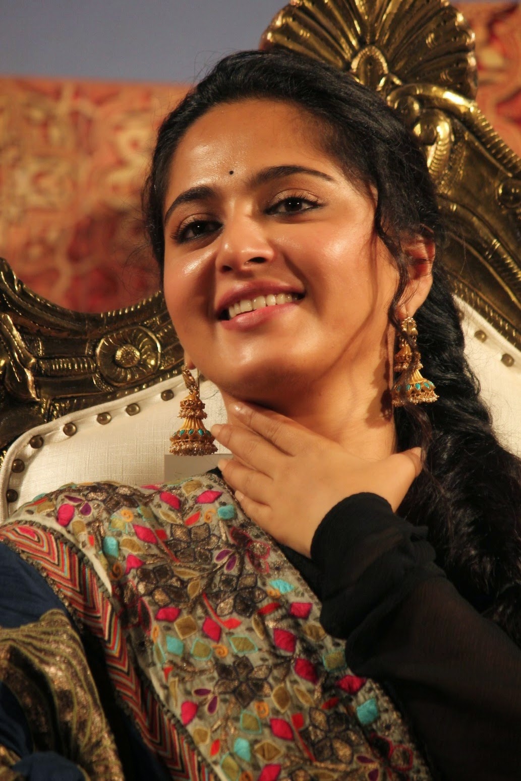 Actress AnushkaShetty Latest HD Images