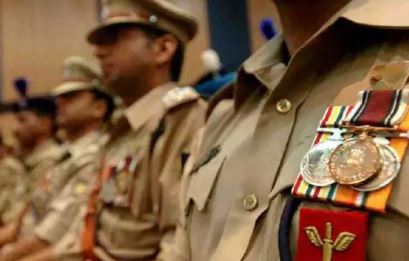  स्वतंत्रता दिवस पर केंद्रीय, राज्य बलों के लिए 954 पुलिस पदक की घोषणा