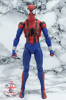MAFEX Spider-Man (Ben Reilly) 03