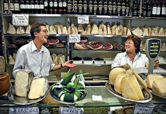 Signor Roberto and Signora Anna at Antica Caciara Trasteverina