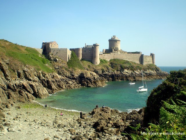 La costa Esmeralda en la Bretaña Francesa: el cabo Fréhel y Fort la Latte