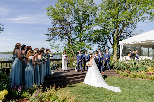 Spring Waterfront Wedding at London Town and Gardens in Edgewater, MD photographed by Maryland Wedding Photography Heather Ryan Photography
